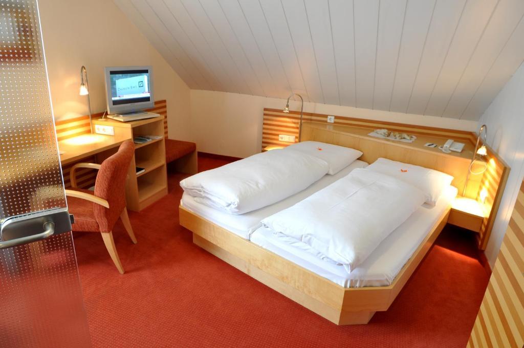 Hotel Roessle Trochtelfingen Phòng bức ảnh
